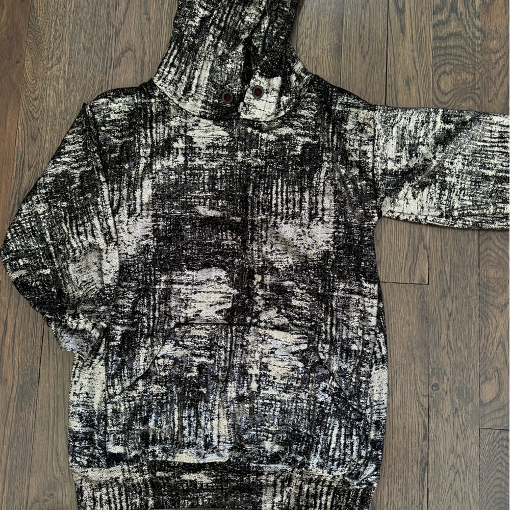 Velour black and gold shimmery metallic design.  Andorine dress size 4